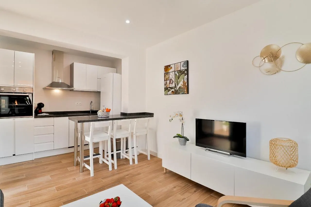 C5 - El Palo Beach 2 Bedroom With Terrace Malaga Apartment